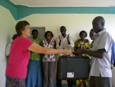Handing over the ultrasound system